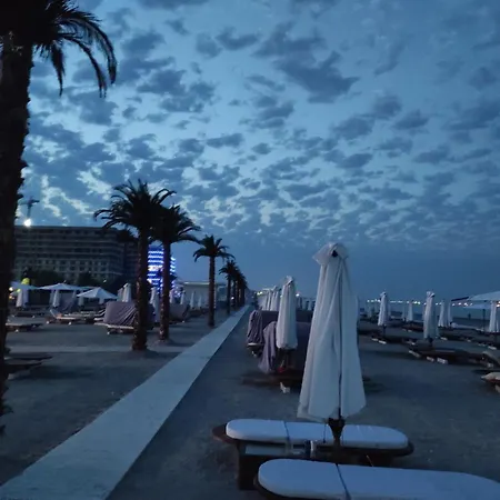 Lotus 7 Silver * Mamaia