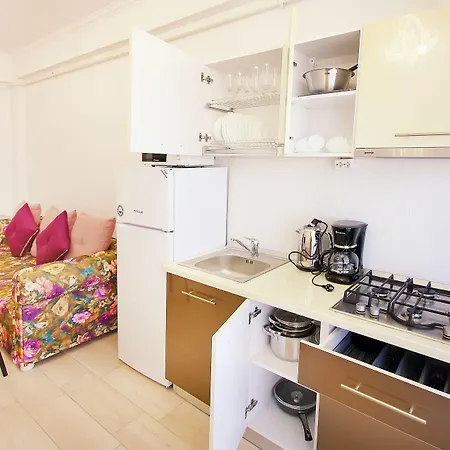 Apartment Lotus 7 Silver