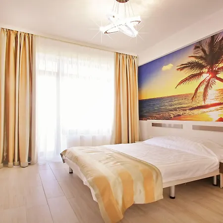 Lotus 7 Silver Mamaia