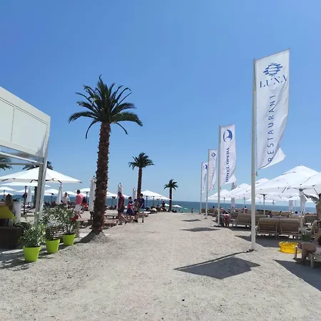 Lotus 7 Silver * Mamaia