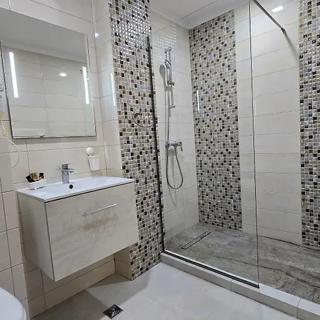 Apartment Lotus 7 Silver *
