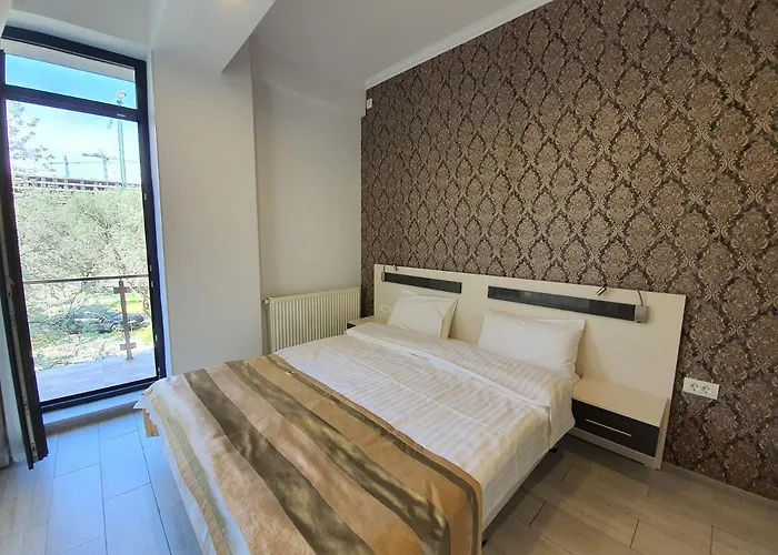 Lotus 7 Silver דירה *