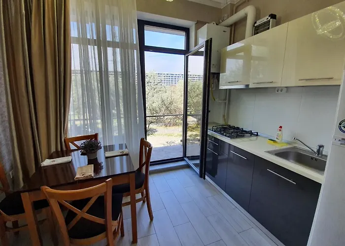 Lotus 7 Silver דירה