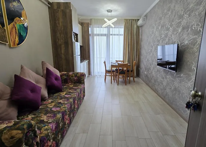 דירה Lotus 7 Silver