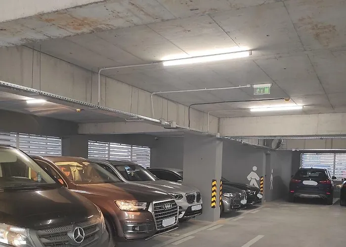 Lotus 7 Silver דירה מאמאיה